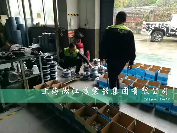 高品質橡膠接頭上海淞江大批量出貨