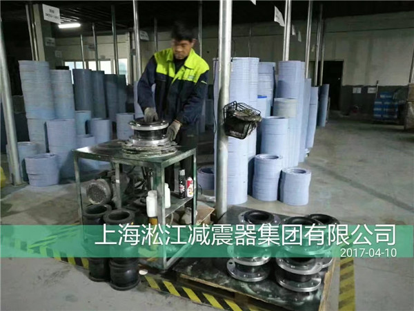 丁腈橡膠接頭與氫化丁腈橡膠接頭有什么區別?